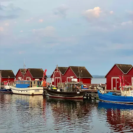 4-sterne In Strandnaehe Mit Sonnenbalkon Apartmán *